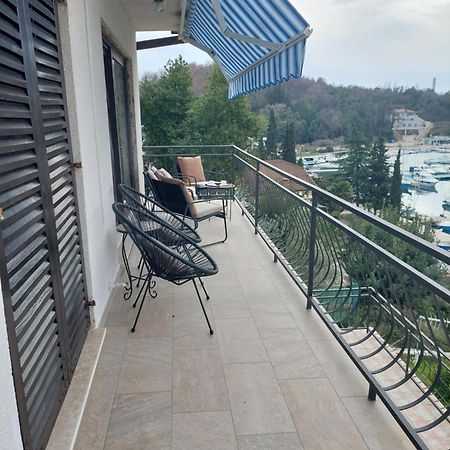 Apartman Marija II 奥米沙利 外观 照片