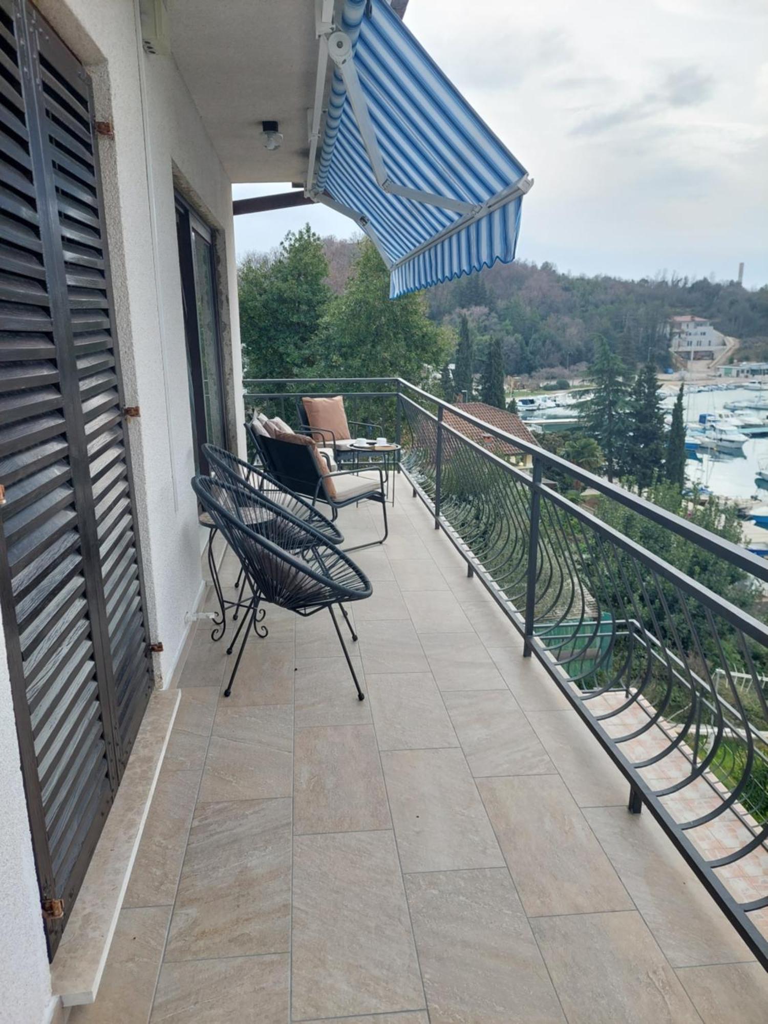 Apartman Marija II 奥米沙利 外观 照片